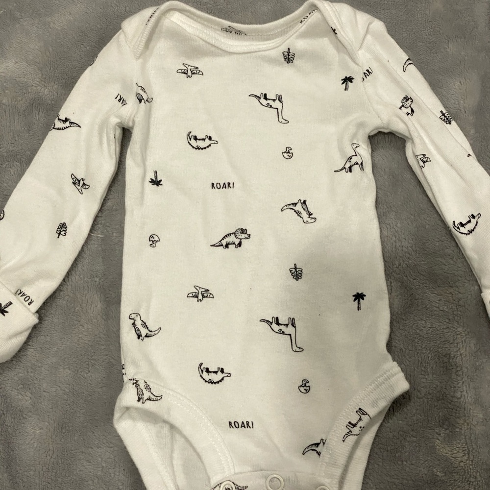 4 pack original dinosaur bodysuits - Picture 5 of 5